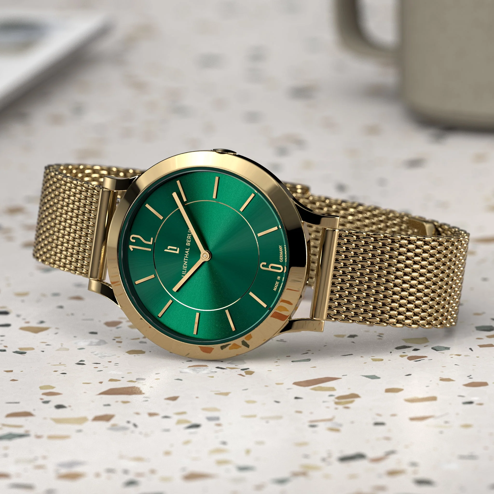 Classic XS – Gold Emerald Green - Image 2