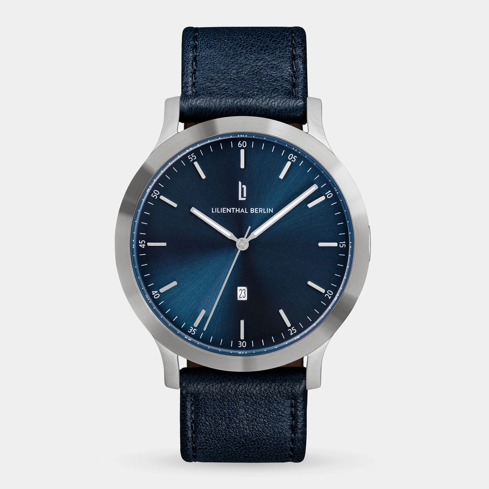 Huxley – Silver Blue