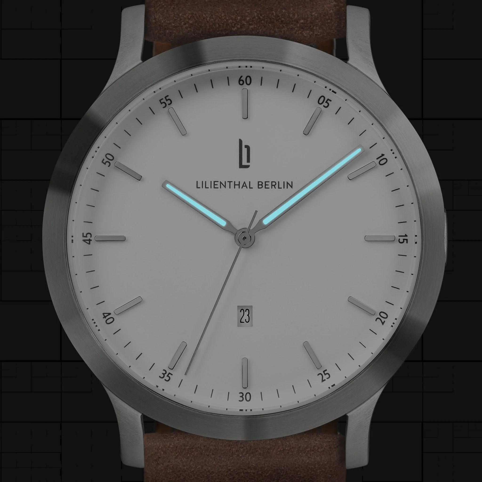 Huxley – Silver White - Image 6