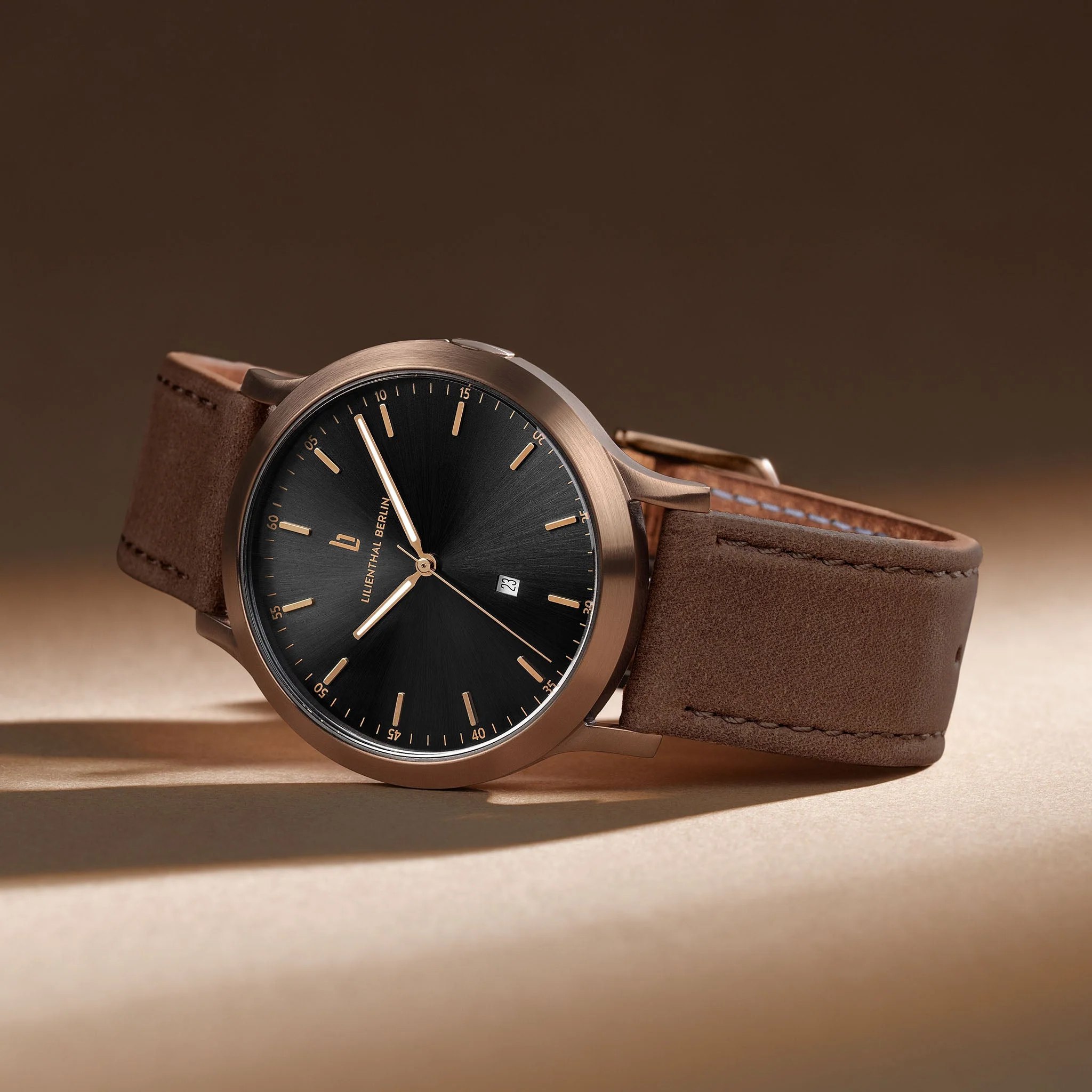 Huxley – Bronze Black - Image 2