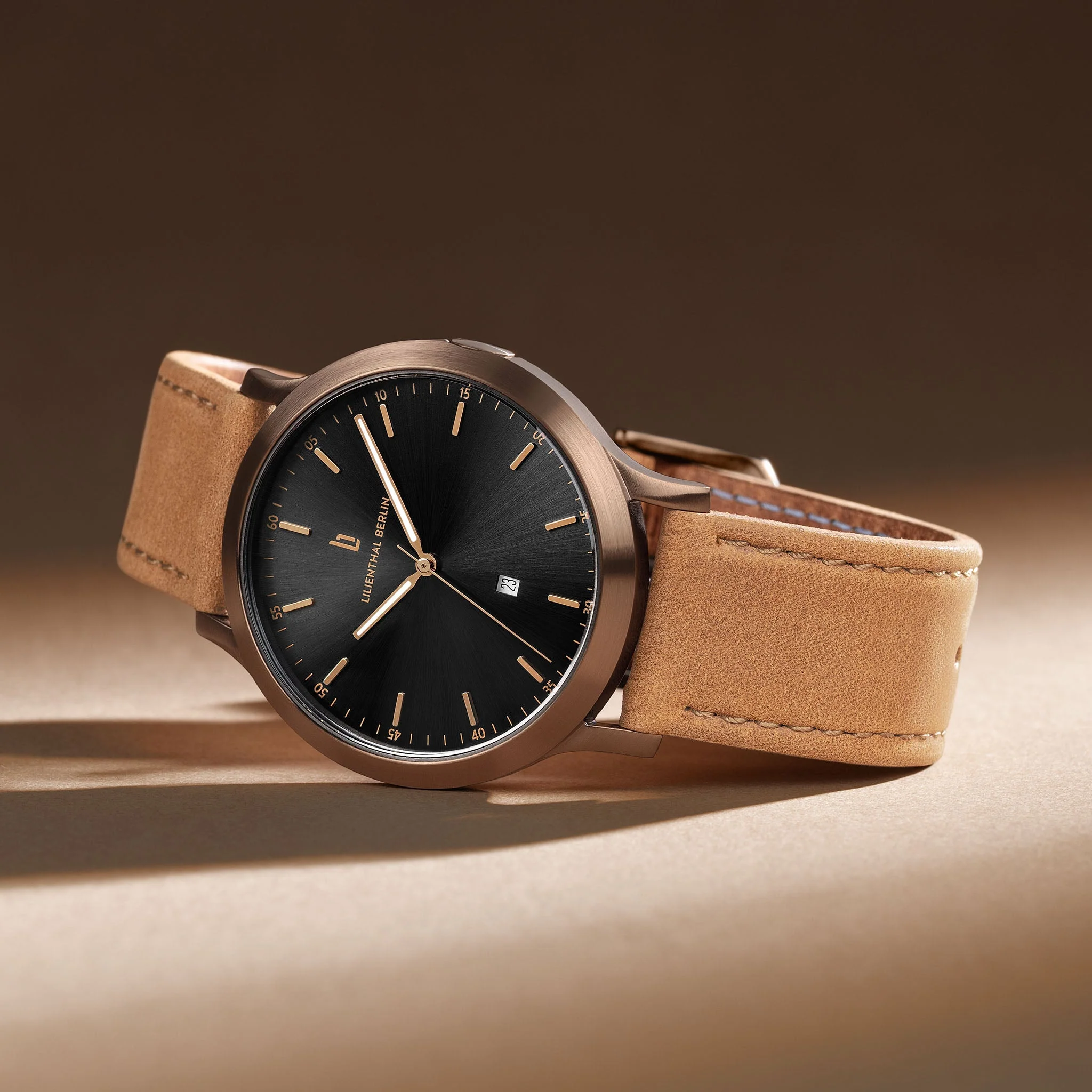 Huxley – Bronze Black - Image 2