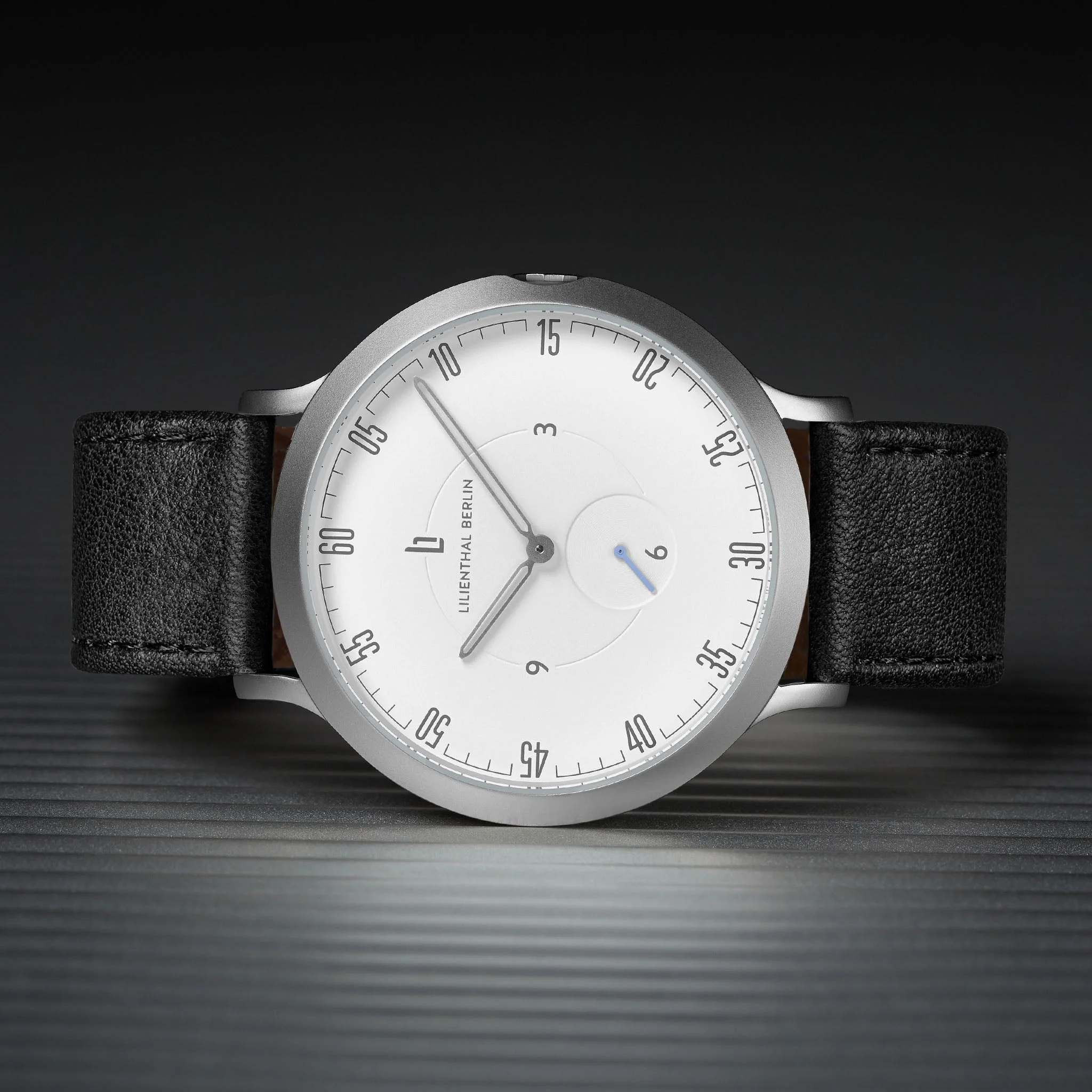 Lilienthal 1 – Silver White - Image 2